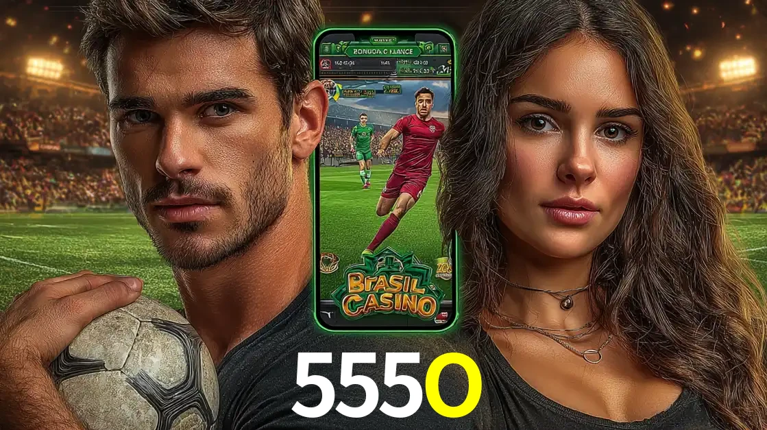 Homem segurando uma bola de futebol e uma mulher ao lado de um smartphone exibindo o jogo de apostas esportivas da 555O. Faça seu palpite no cassino online.